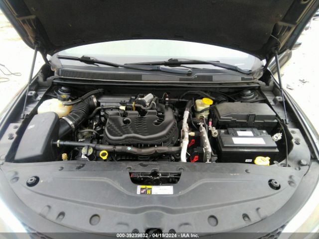 1C3CCCEG5FN601710 Chrysler 200 C