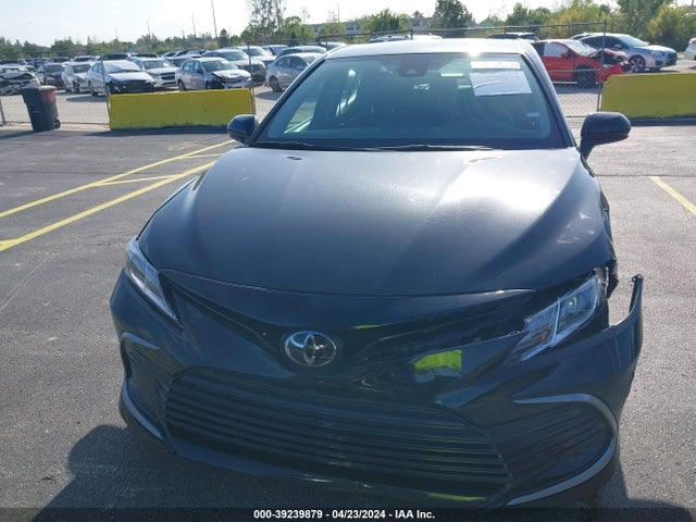 Toyota CAMRY LE 2022 4T1C11AK5NU663723 Image 12