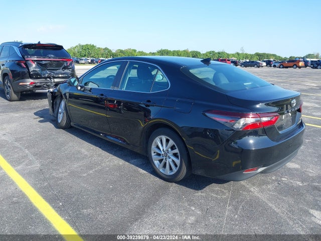 Toyota CAMRY LE 2022 4T1C11AK5NU663723 Image 3