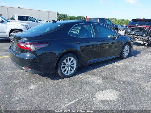 Toyota CAMRY LE 2022 4T1C11AK5NU663723 Image 4