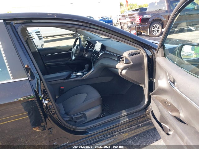 Toyota CAMRY LE 2022 4T1C11AK5NU663723 Image 5
