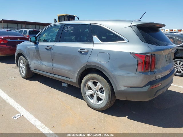 KIA SORENTO LX 2023 5XYRGDLC5PG210095 Image 3