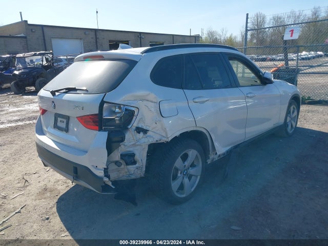 BMW X1 Xdrive28i 2014 WBAVL1C51EVY13008 Image 4