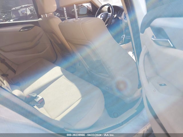 BMW X1 Xdrive28i 2014 WBAVL1C51EVY13008 Image 8