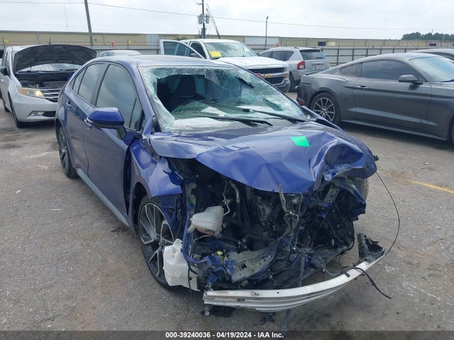 Toyota COROLLA SE 2021 5YFP4MCE2MP068183 головне зображення