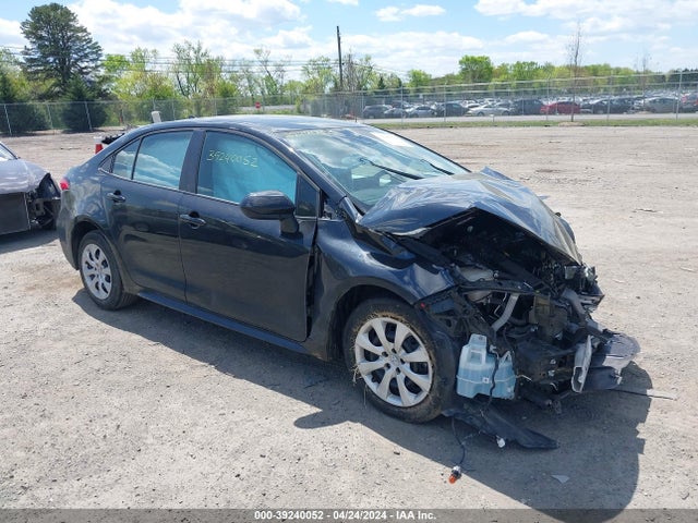 Toyota COROLLA LE 2021 5YFEPMAEXMP178996 main image