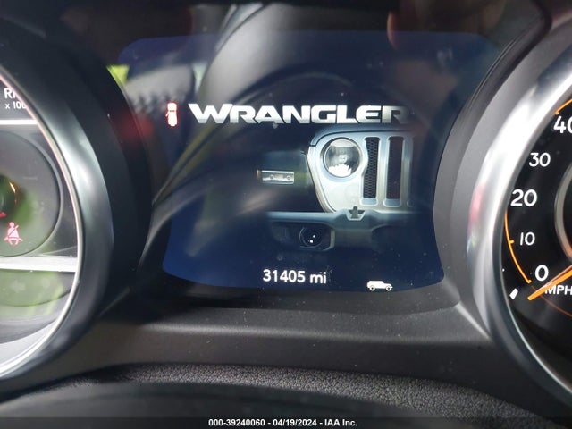 1C4HJXEN1MW670799 Jeep Wrangler Unlimited Sahara Altitude 4x4