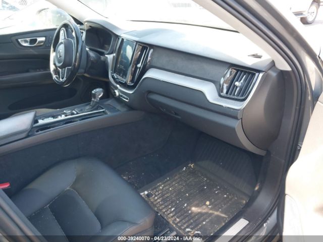 YV4A22RK3L1504875 Volvo Xc60 T6 Momentum