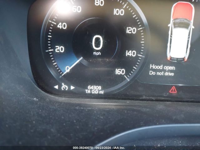 YV4A22RK3L1504875 Volvo Xc60 T6 Momentum