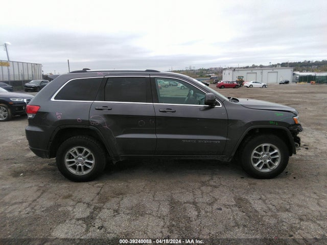 1C4RJFAG5KC566532 Jeep Grand Cherokee Laredo E 4x4