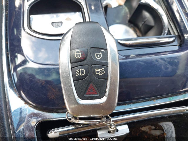 2012 JAGUAR XJ SAJWA2GEXCMV31807 Photo 10