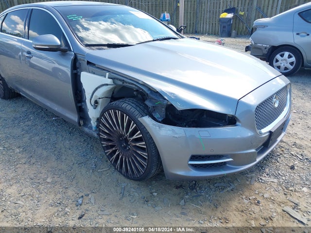 2012 JAGUAR XJ SAJWA2GEXCMV31807 Photo 5