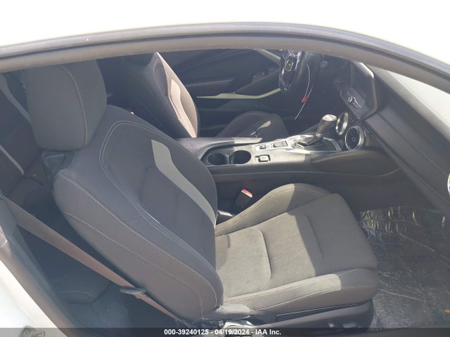 Chevrolet Camaro 1lt 2017 1G1FB1RX5H0141290 Image 5