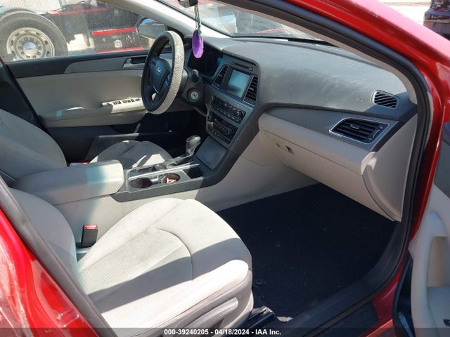 Hyundai SONATA SE 2017 5NPE24AF3HH445776 Image 5