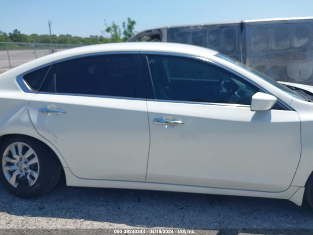 Nissan Altima 2.5 S 2016 1N4AL3AP3GC184339 Image 14