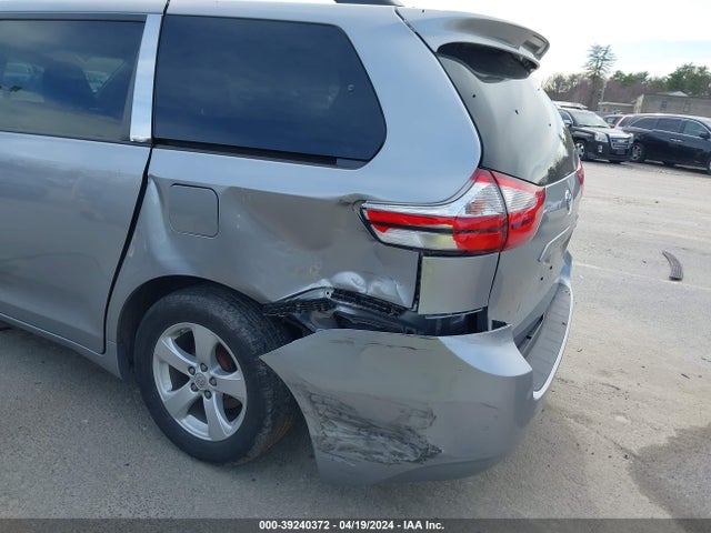 Toyota Sienna Le 8 Passenger 2017 5TDKZ3DC3HS786583 Image 6