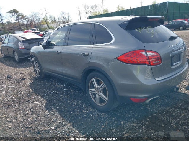 2012 PORSCHE CAYENNE HYBRID WP1AE2A22CLA94093 Photo 2