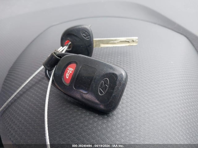 Hyundai Veloster Base W/black 2014 KMHTC6AD9EU184813 Image 11