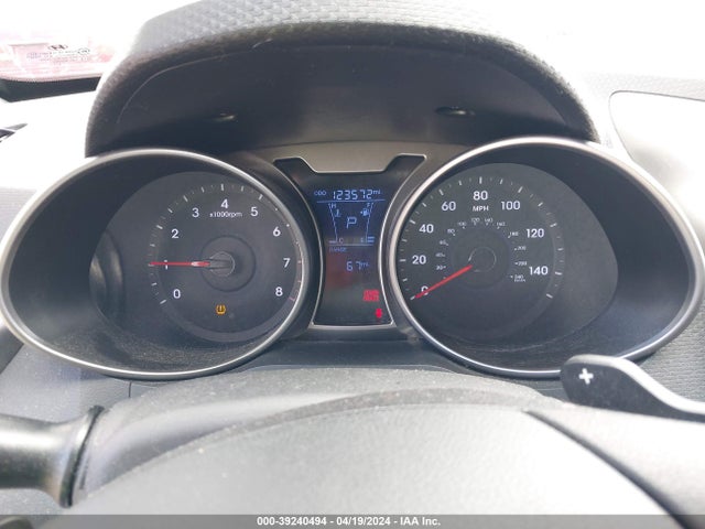 Hyundai Veloster Base W/black 2014 KMHTC6AD9EU184813 Image 7
