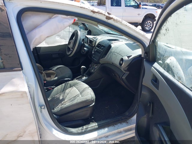 Chevrolet Sonic Ls Auto 2016 1G1JA6SG3G4169262 Image 5