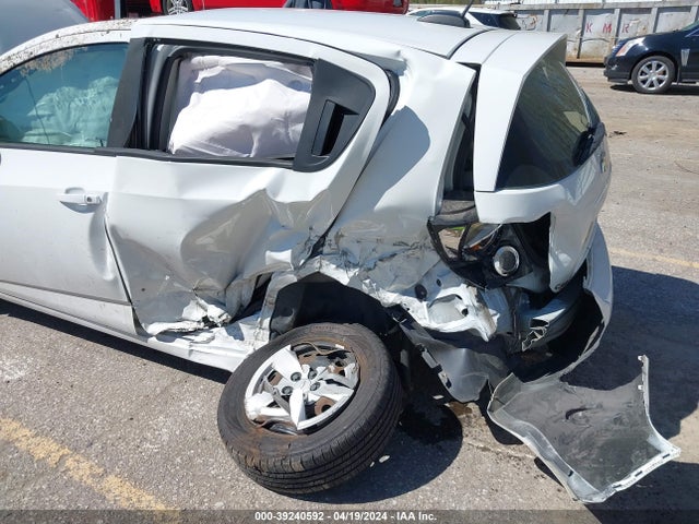 Chevrolet Sonic Ls Auto 2016 1G1JA6SG3G4169262 Image 6