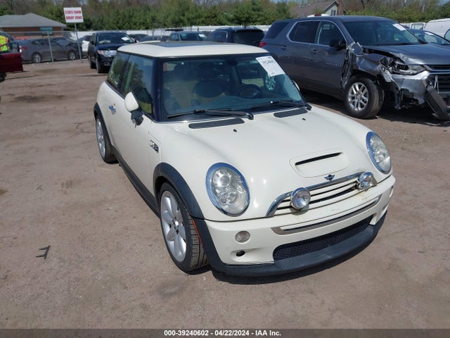 2005 MINI COOPER S WMWRE33455TG95283 Photo 0