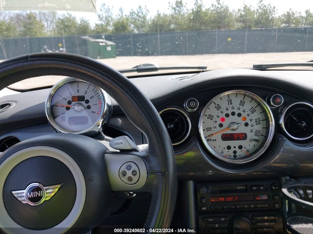 2005 MINI COOPER S WMWRE33455TG95283 Photo 6