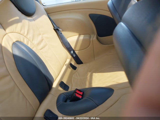 2005 MINI COOPER S WMWRE33455TG95283 Photo 7