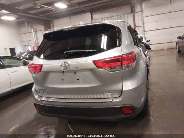 Toyota Highlander Xle 2017 5TDJZRFH5HS522739 Image 17