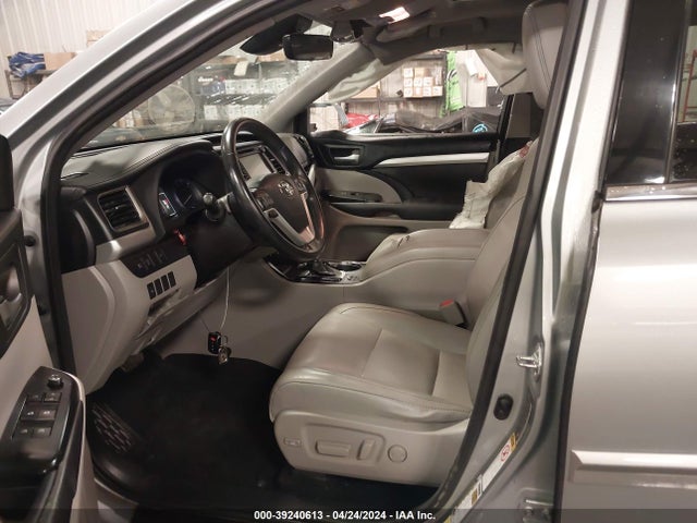 Toyota Highlander Xle 2017 5TDJZRFH5HS522739 Image 5
