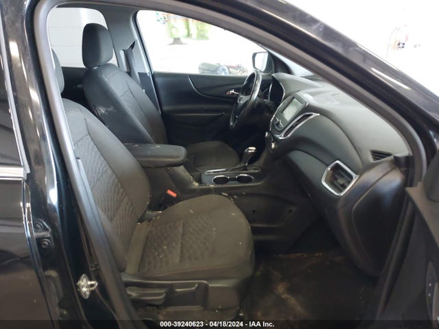 Chevrolet EQUINOX LT 2018 2GNAXSEV2J6185670 Image 5