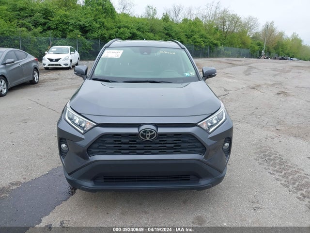 Toyota Rav4 Xle 2019 JTMP1RFV0KD516163 Image 12