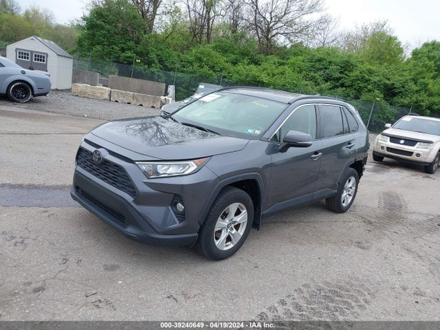 Toyota Rav4 Xle 2019 JTMP1RFV0KD516163 Image 2