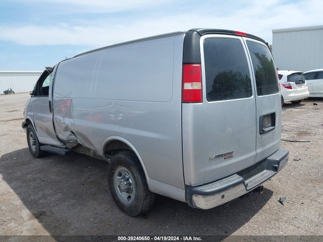 Chevrolet Express 2500 Work Van 2015 1GCWGFCG7F1142320 Image 3