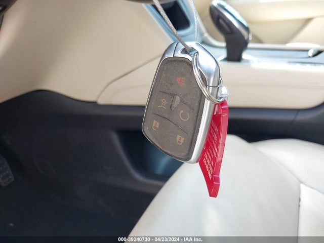 1GYKNDRS0KZ136885 Cadillac XT5 LUXURY