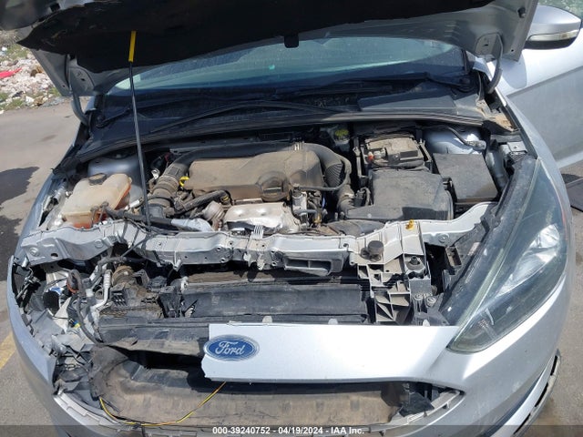Ford FOCUS SE 2016 1FADP3FE3GL239624 Image 10