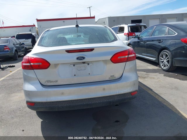 Ford FOCUS SE 2016 1FADP3FE3GL239624 Image 16