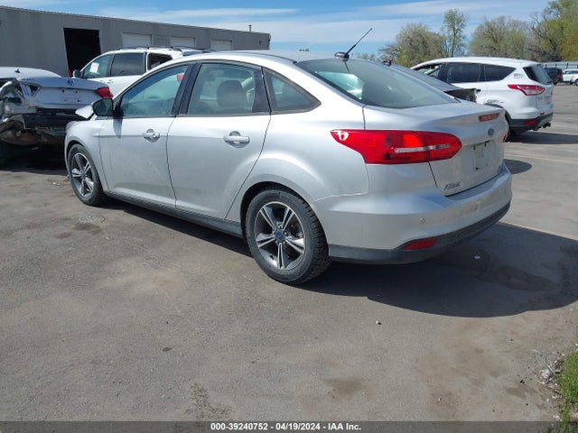 Ford FOCUS SE 2016 1FADP3FE3GL239624 Image 3