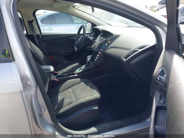 Ford FOCUS SE 2016 1FADP3FE3GL239624 Image 5