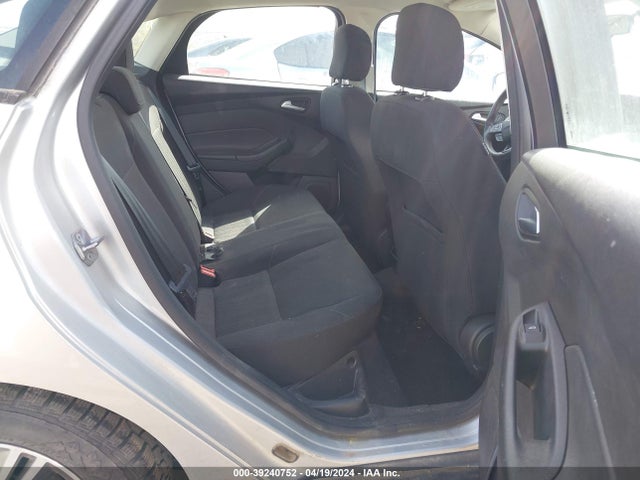 Ford FOCUS SE 2016 1FADP3FE3GL239624 Image 8