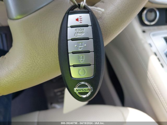 5N1AZ2MG4HN183880 Nissan MURANO SL