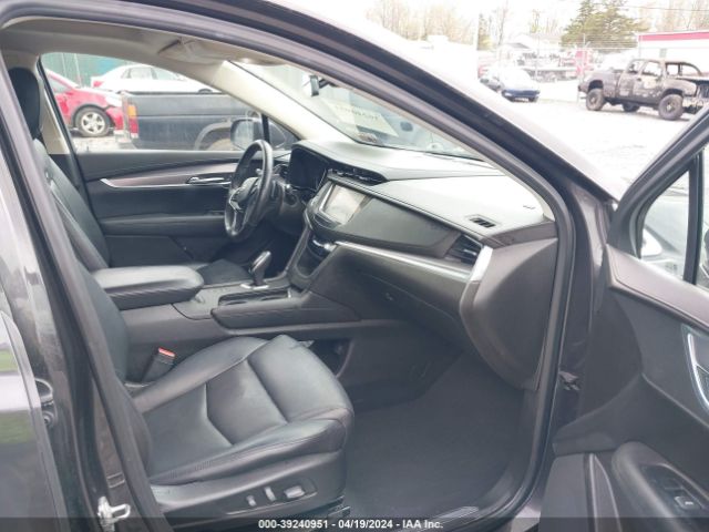 1GYKNFRS2JZ243446 Cadillac Xt5 Premium Luxury