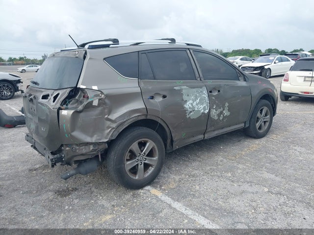 Toyota Rav4 Xle 2015 JTMWFREV4FD079515 Image 4