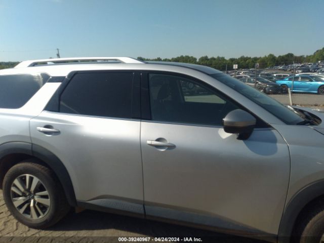 5N1DR3CC5NC220671 Nissan Pathfinder Sl 4wd