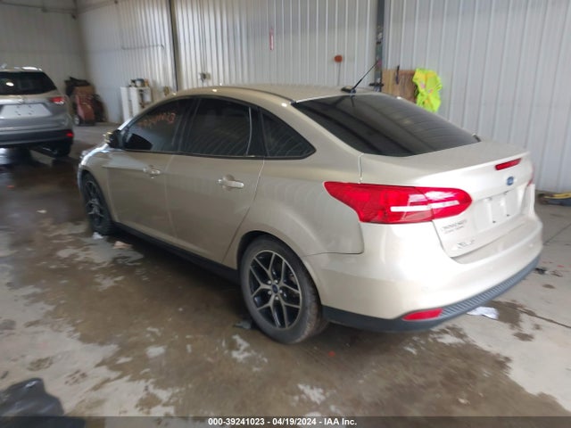 Ford FOCUS SEL 2017 1FADP3H27HL318976 Image 3