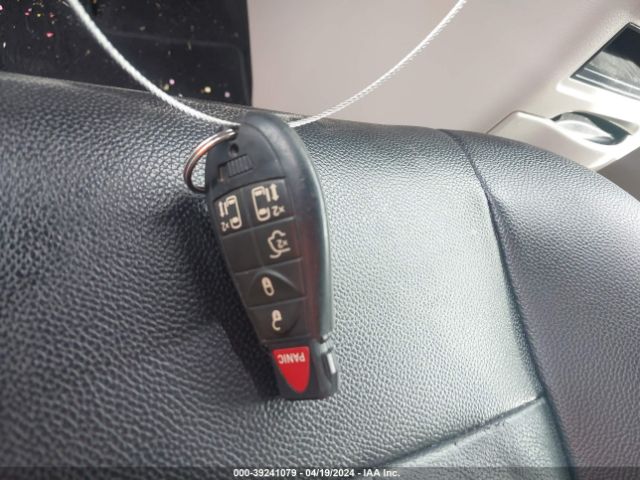 2C4RC1BG6ER444429 Chrysler Town & Country Touring