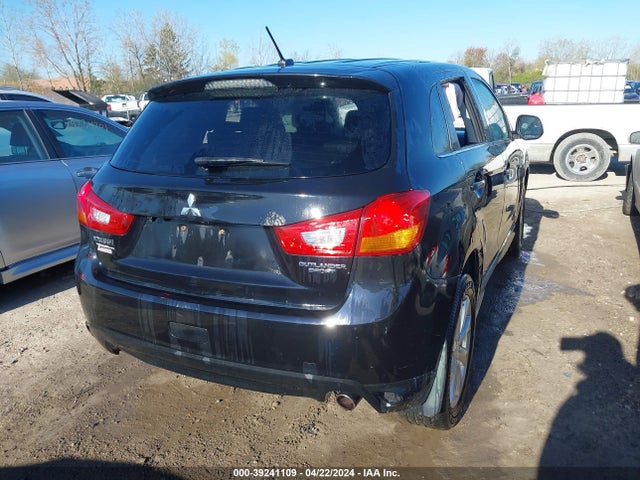 4A4AP4AU6FE037793 Mitsubishi Outlander Sport Se
