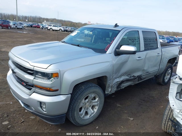 Chevrolet Silverado 1500 2lt 2018 3GCUKRECXJG300483 Image 2