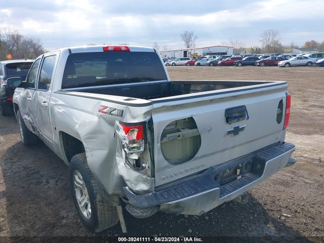 Chevrolet Silverado 1500 2lt 2018 3GCUKRECXJG300483 Image 3