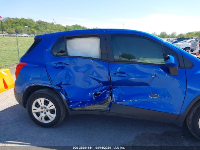 KL7CJKSB6FB239048 Chevrolet Trax 1ls